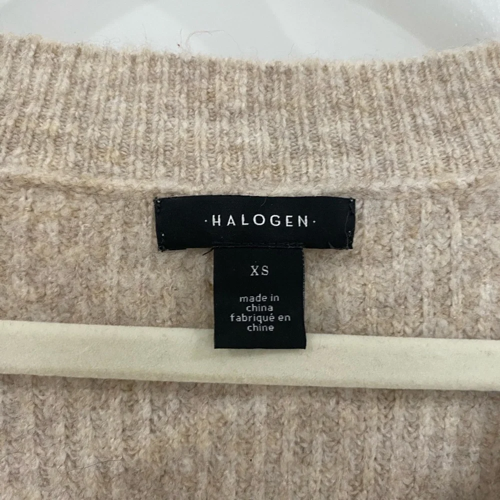 Halogen soft beige/tan v neck sweater - Picture 4 of 5